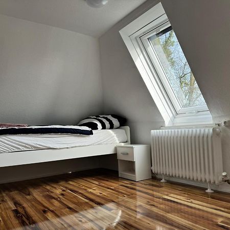 Zentral Gelegene Unterkunft In Kiel Luaran gambar